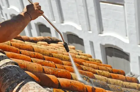 Nettoyage de toitures - Cabrières